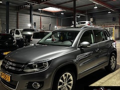 Volkswagen Tiguan - 2.0 TSI Sport&Style 4Motion
