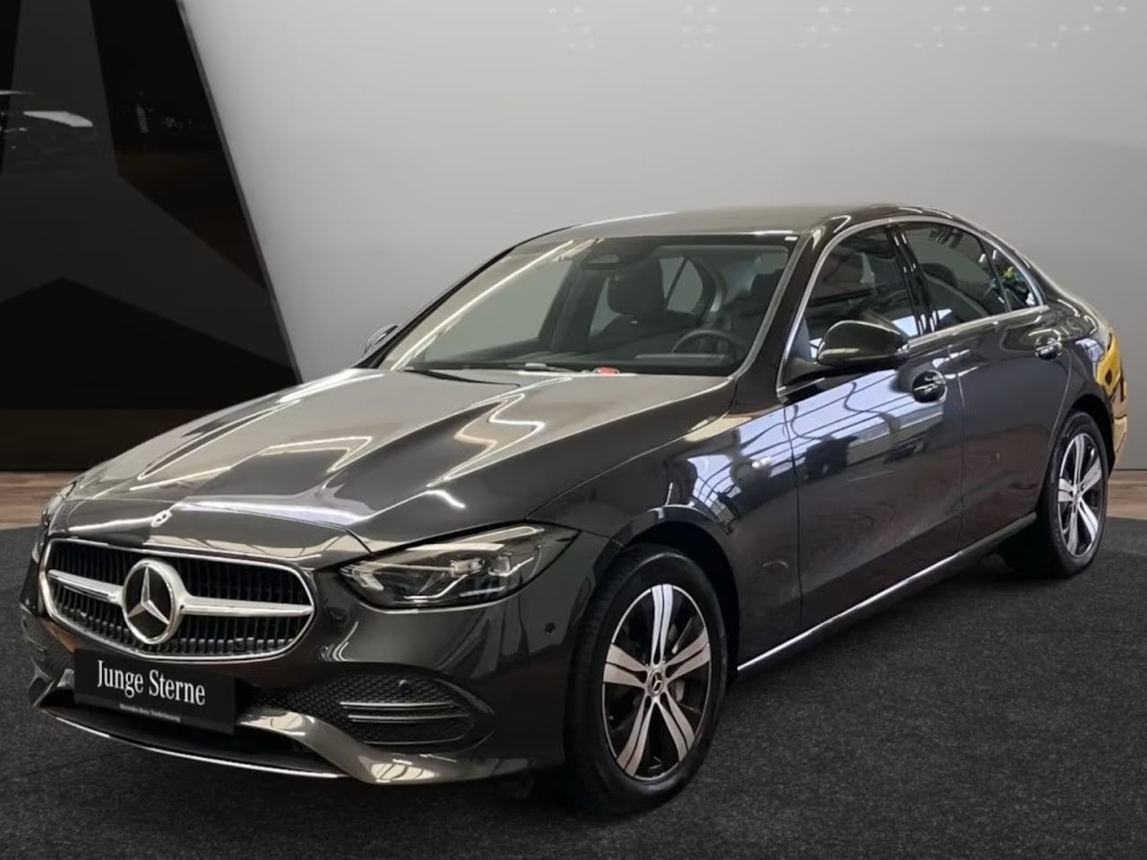 Mercedes-Benz C-klasse - 300e AVANTGARDE ** HIGH LED, NAVI+, PANORAMA, MEMORY, ACC ** 1e EIG - Ex MB-AG - € 19.200, - AutoWereld.nl