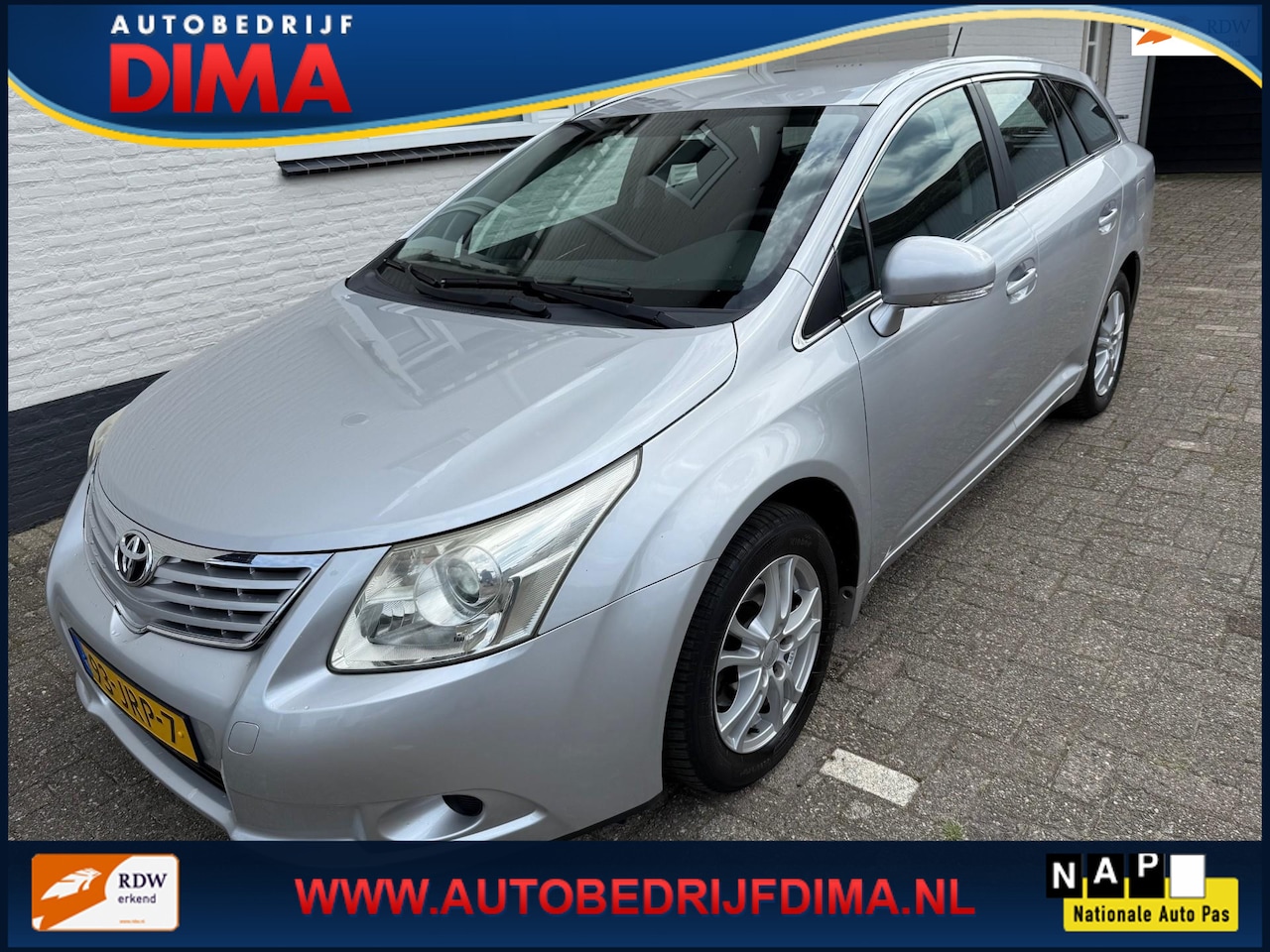 Toyota Avensis Wagon - 1.6 VVTi Comfort/ Navi/ Airco/ Trekhaak - AutoWereld.nl