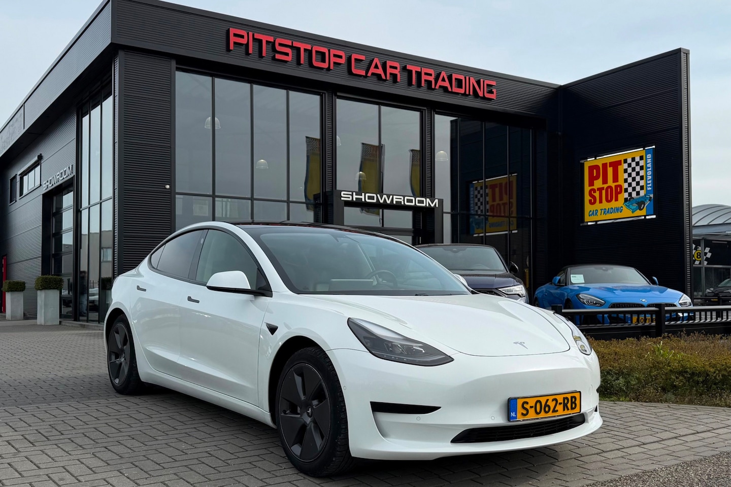 Tesla Model 3 - Standard RWD Plus 60 kWh, Facelift, Trekhaak, Autopilot - AutoWereld.nl