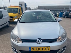 Volkswagen Golf - 1.2 TSI Trendline