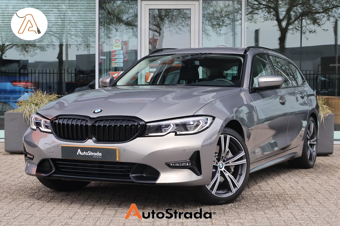 BMW 3-serie Touring - (g21) 330e High Executive 292pk | Leder | Stoelverwarming | Laser LED | Sfeer | Cruise | C - AutoWereld.nl