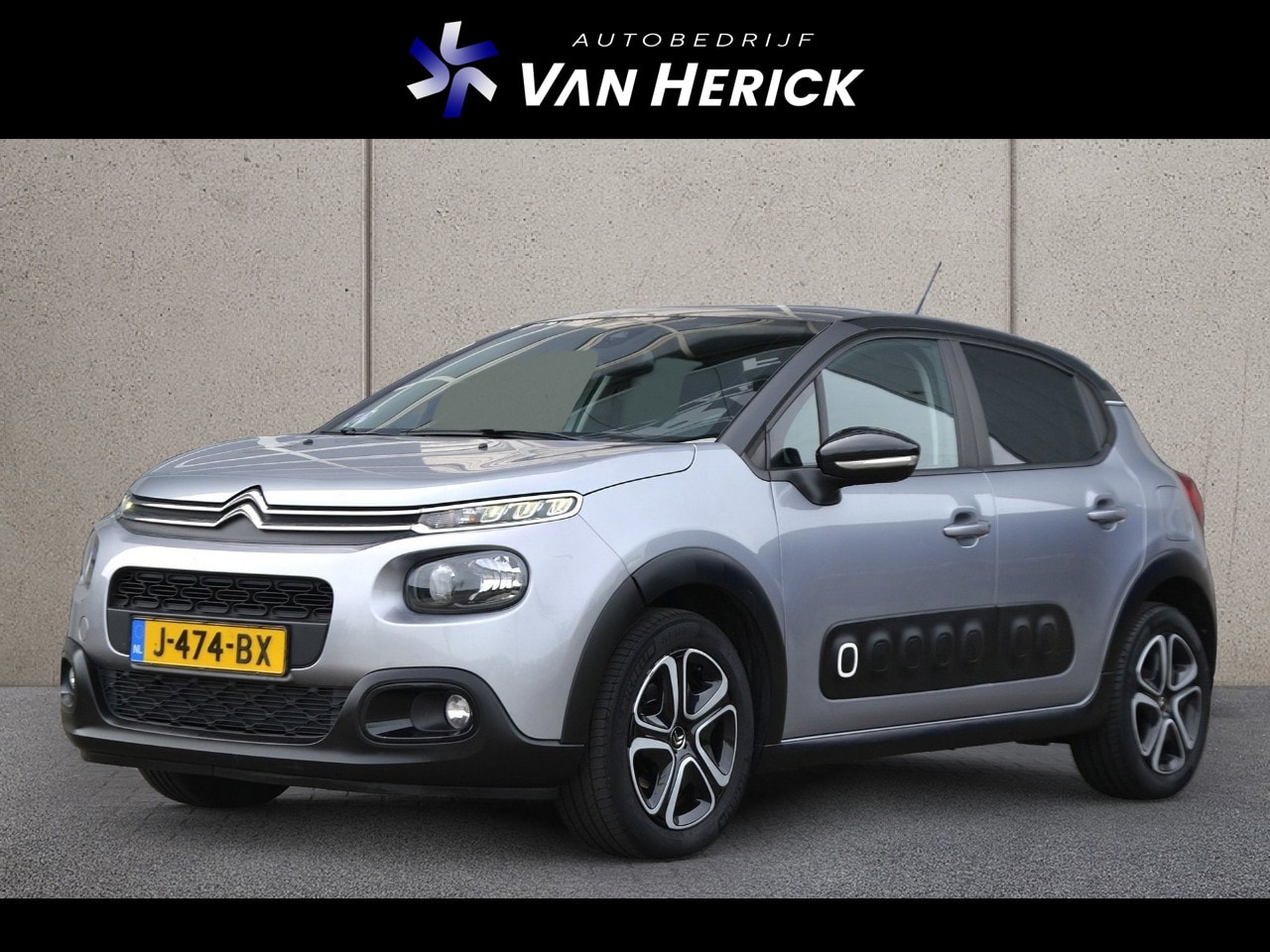 Citroën C3 - 1.2 PureTech Feel | Navigatie | Climate Control | Parkeersensoren - AutoWereld.nl