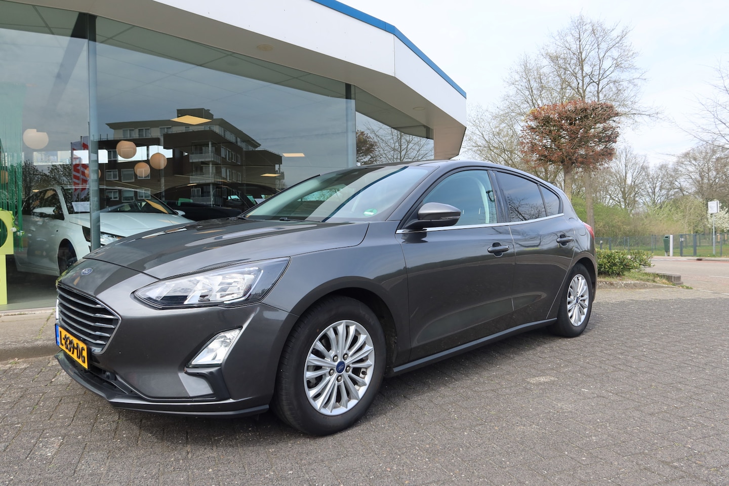 Ford Focus - 1.0 125 pk EcoB Titanium X Business I TREKHAAK I WINTERPACK I ADAP CRUISE - AutoWereld.nl
