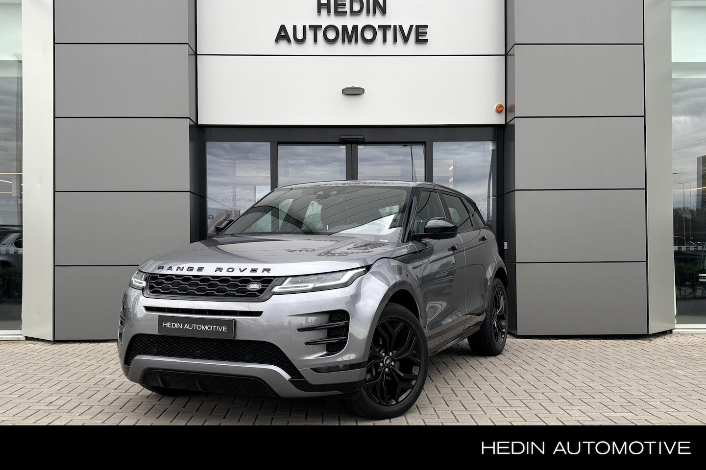 Land Rover Range Rover Evoque - P200 R-Dynamic Hello Edition l 20" Gloss Black l Black Pack l Schuifdak - AutoWereld.nl