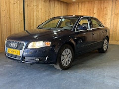 Audi A4 Limousine - 3.2 FSI V6 Quattro 2005 Automaat Navi Clima