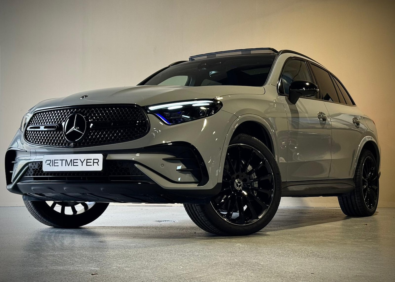 Mercedes-Benz GLC-klasse - 400e 4MATIC Business Solution AMG |Pano |Burmester 3D |Trekhaak |Stoelverwarm./verkoel. - AutoWereld.nl
