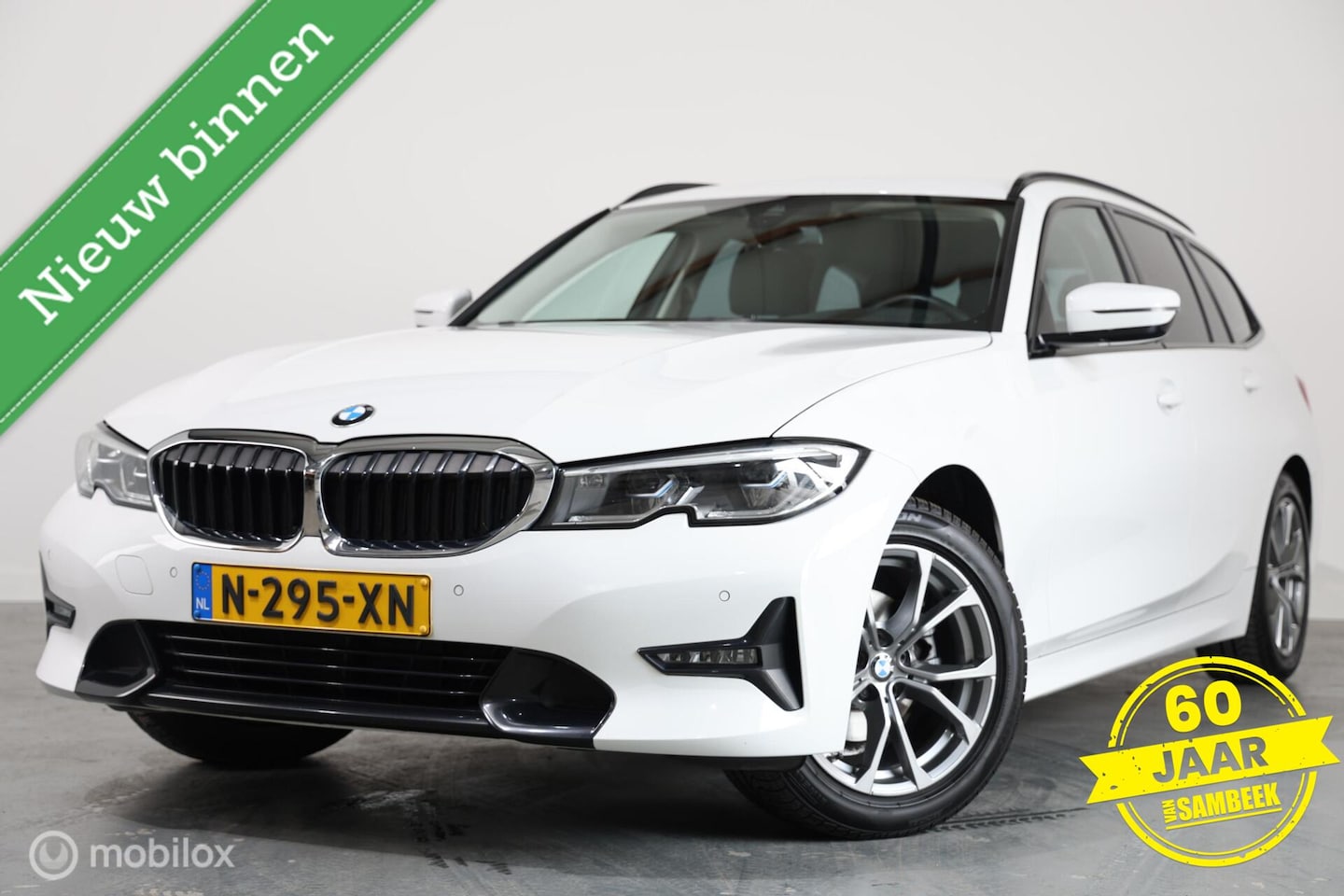 BMW 3-serie Touring - 318i - Carplay - Stoelverwarming - Navi - AutoWereld.nl