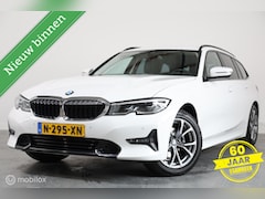 BMW 3-serie Touring - 318i - Carplay - Stoelverwarming - Navi