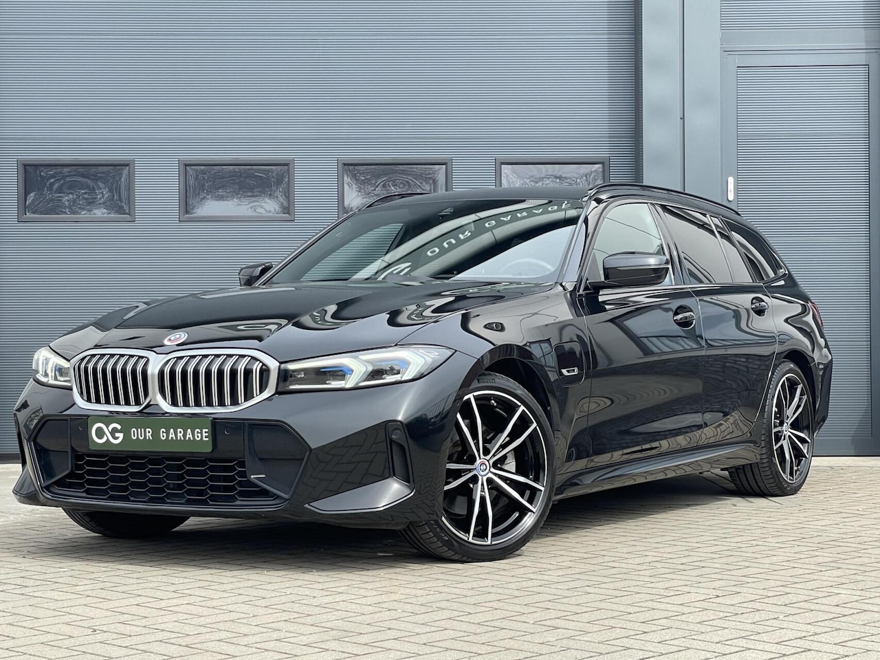BMW 3-serie Touring - 320e M-Sport|Head Up|Trekhaak|19''| - AutoWereld.nl