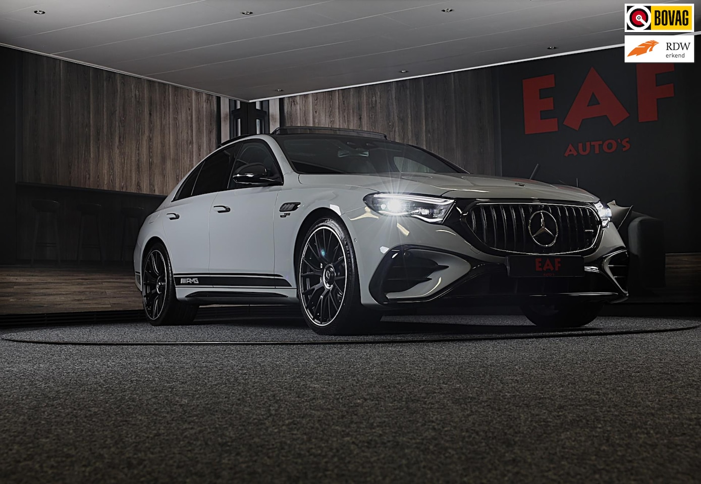 Mercedes-Benz E-klasse - AMG 53 4MATIC+ Edition 1 / Hyperscreen / Performance Zetels / Head Up / 360 Camera / Memor - AutoWereld.nl