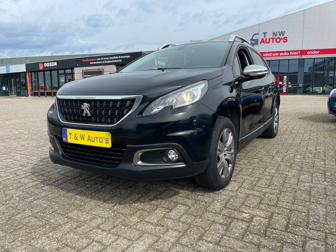 Peugeot 2008 - 1.2 PureTech Allure facelift - AutoWereld.nl