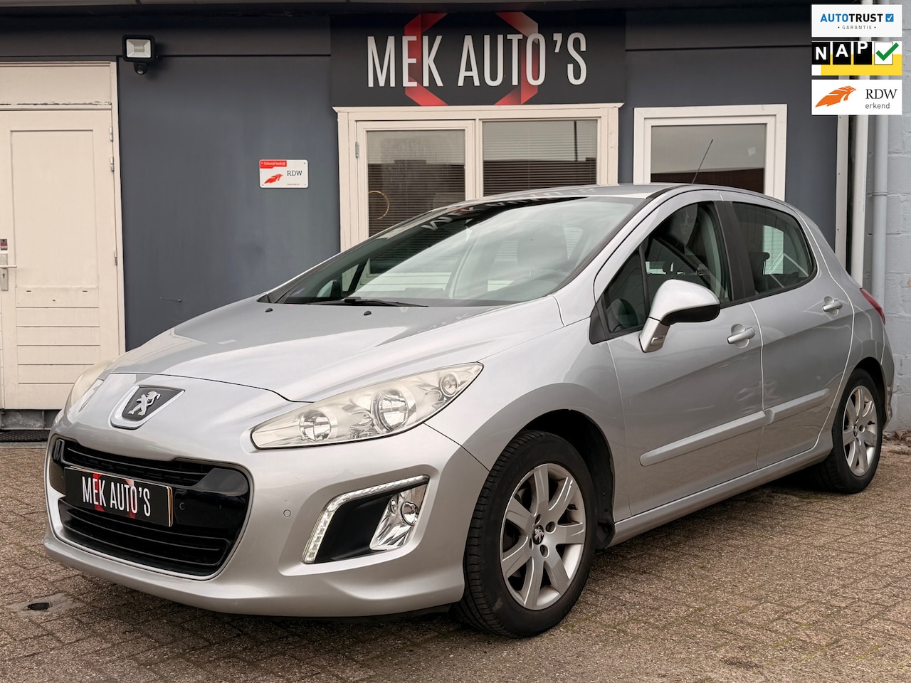 Peugeot 308 - 1.6 VTi Active|Navi|Cruise|2e Eigenaar|Sensor|Nap| - AutoWereld.nl