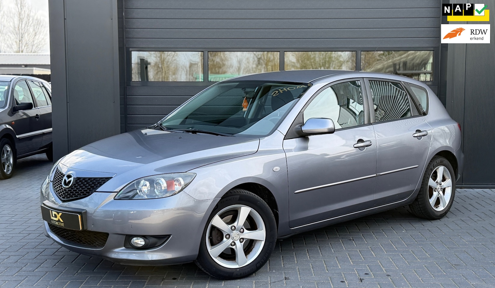 Mazda 3 Sport - 1.6 Executive Airco|LM|APK - AutoWereld.nl