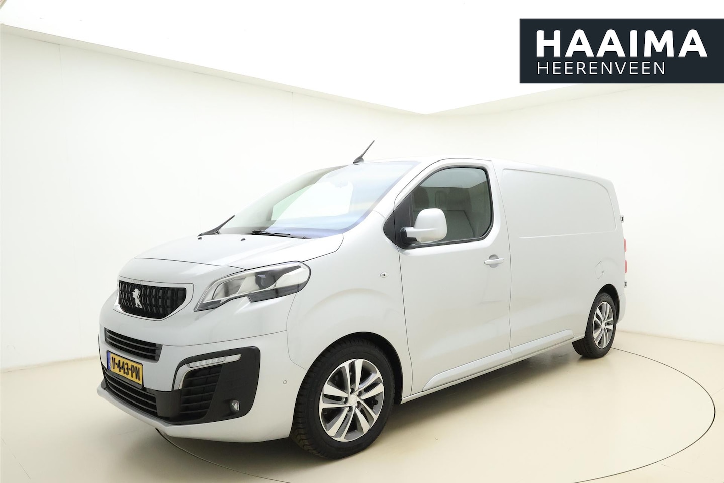 Peugeot Expert - 227S 2.0 BlueHDI Premium Pack 180 Pk | 2-Zits | Automaat | Grip Control | Navigatie | Airc - AutoWereld.nl