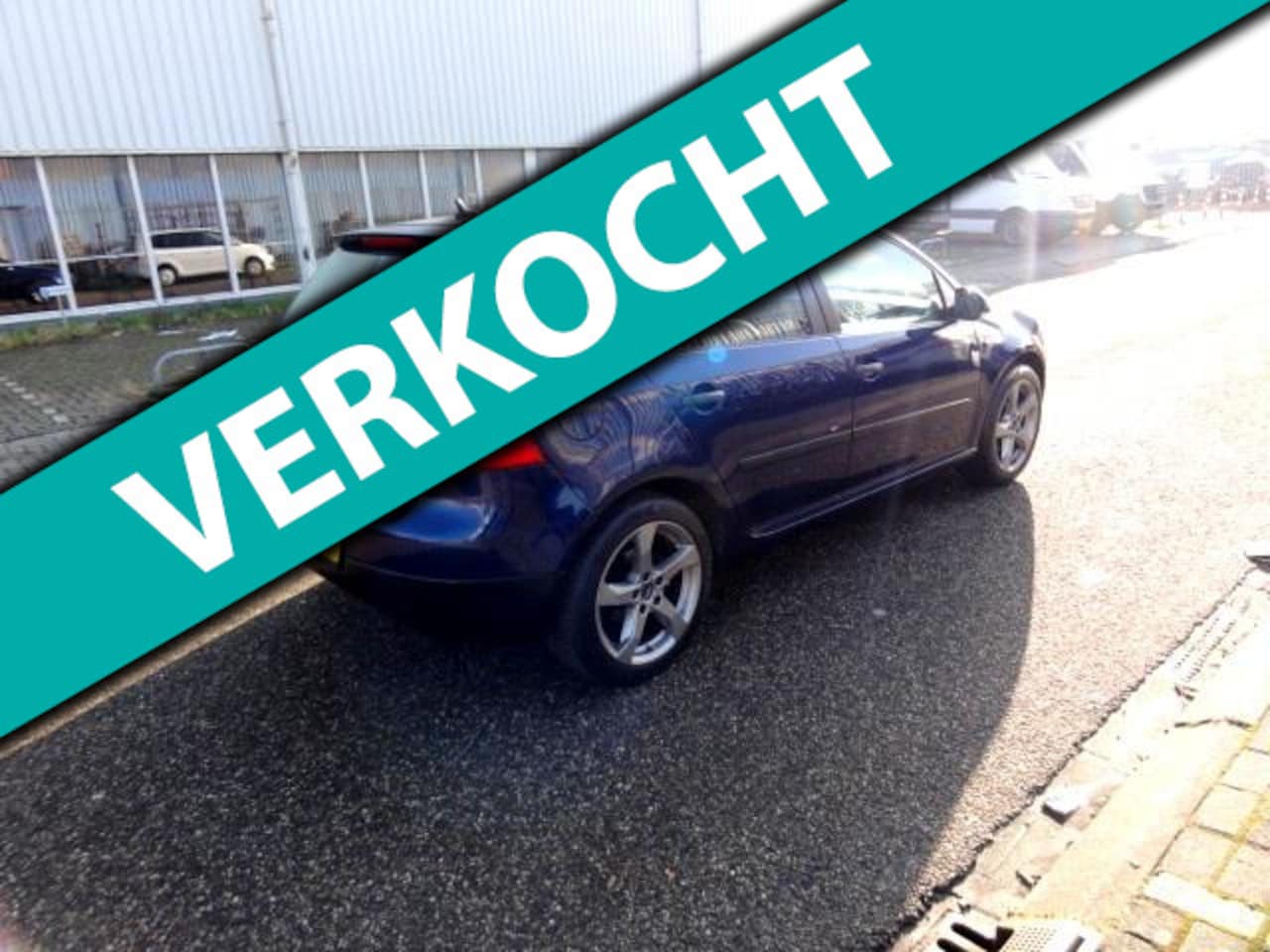 Volkswagen Golf - 1.6 FSI Turijn 2006 NAP Airco Apk 24/01/2027 - AutoWereld.nl