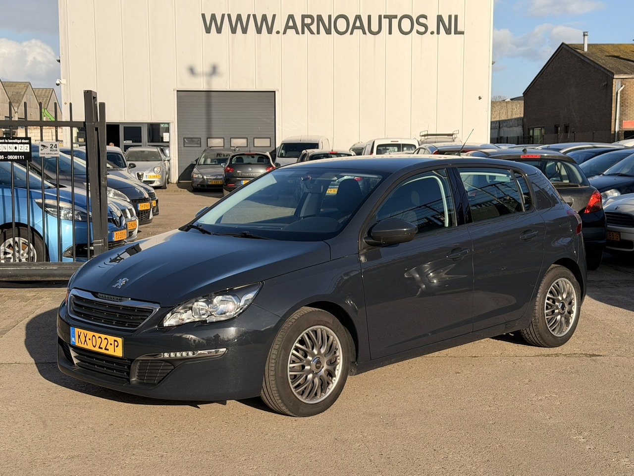 Peugeot 308 - 1.2 PureTech Blue Lease 1.2 PureTech Blue Lease, AIRCO(CLIMA), CRUISE CONTROL, GROOT NAVI-BLUETOOTH-MULTIMEDIA SYS - AutoWereld.nl