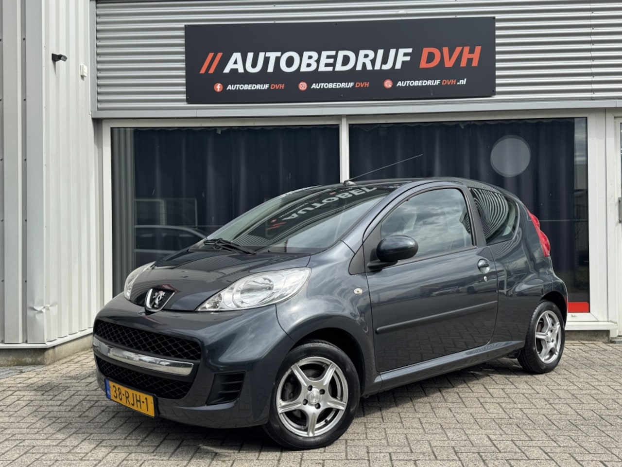 Peugeot 107 - 1.0-12V XS 1.0-12V XS - AutoWereld.nl