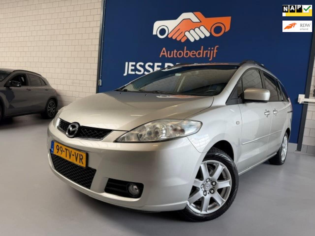 Mazda 5 - 1.8 Touring / bj.2007 / climate / trekhaak / sportvelgen / 6 stoelen / geen roest / NAP me - AutoWereld.nl
