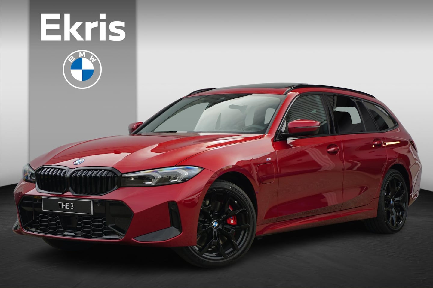 BMW 3-serie Touring - 330e | M Sportpakket Pro | Comfort Pack | Trekhaak | Panoramadak | Harman Kardon - AutoWereld.nl