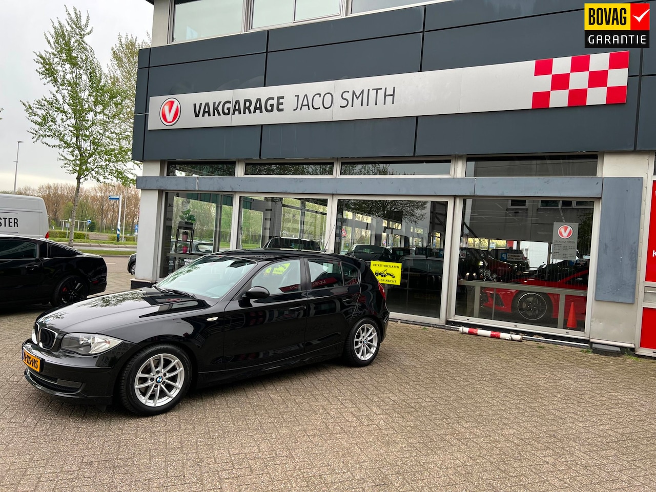 BMW 1-serie - 118i High Executive automaat - AutoWereld.nl