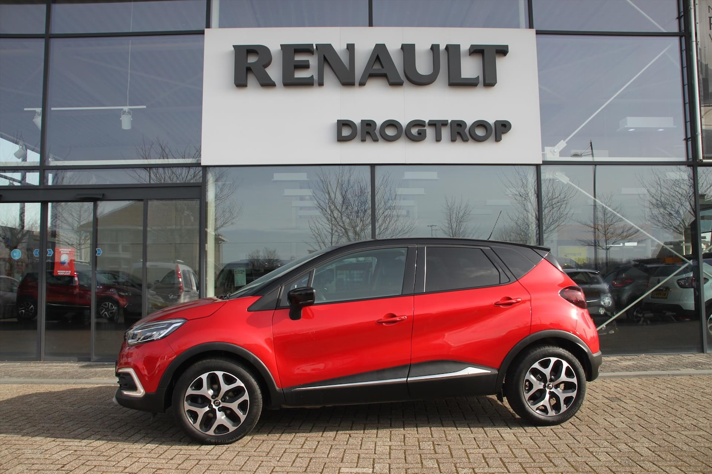 Renault Captur - 90PK-INTENS-94DKM-NAVI-CLIMA-CAMERA-TREKH- - AutoWereld.nl