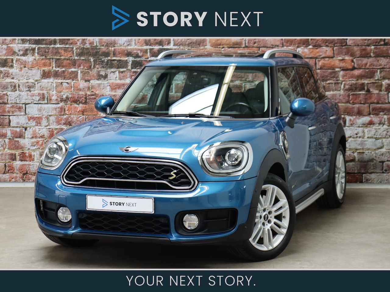 MINI Countryman - Cooper S E ALL4 Serious Business Automaat / Panoramadak / Harman Kardon / Stoelverwarming - AutoWereld.nl