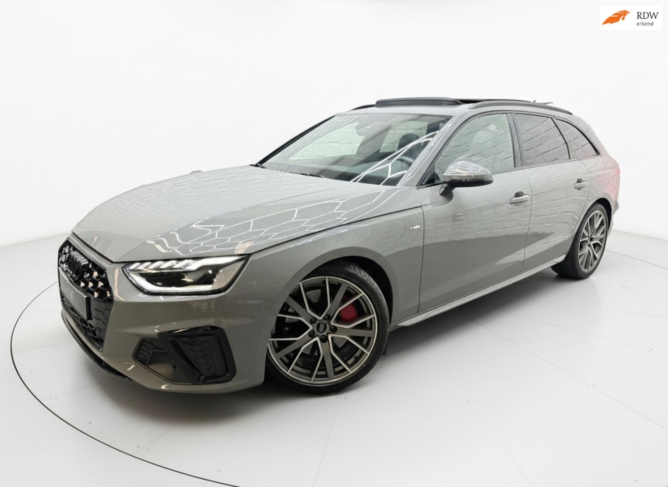 Audi A4 Avant - 45 TFSI quattro 3x S LINE PANO VIRTUAL ACC SFEER - AutoWereld.nl