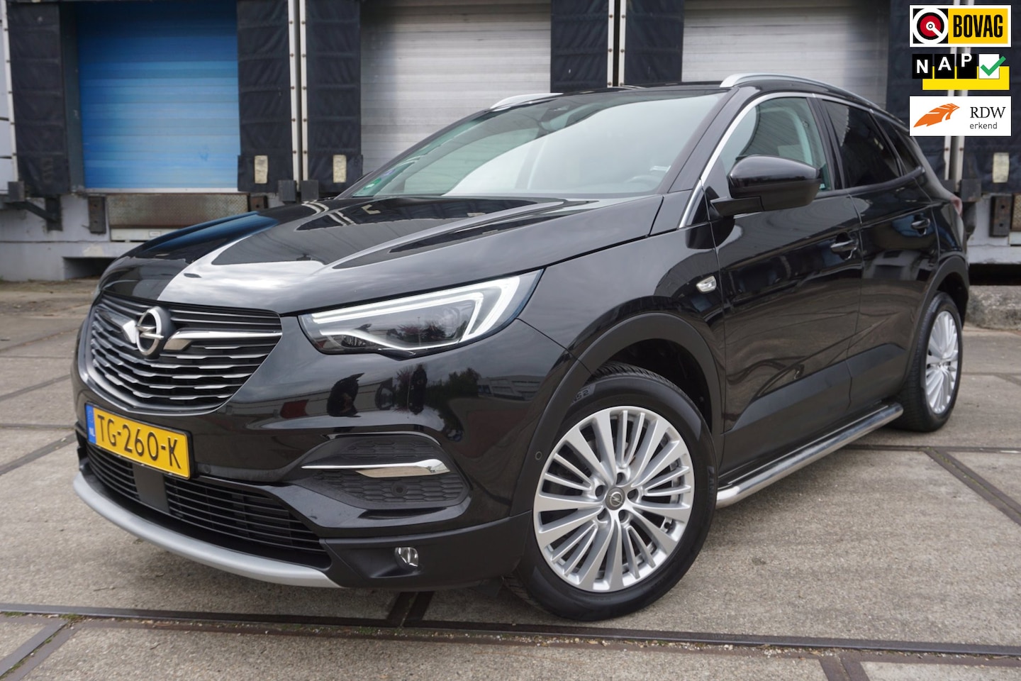 Opel Grandland X - 1.2 Turbo Business Executive 1.2 Turbo Business Executive - AutoWereld.nl