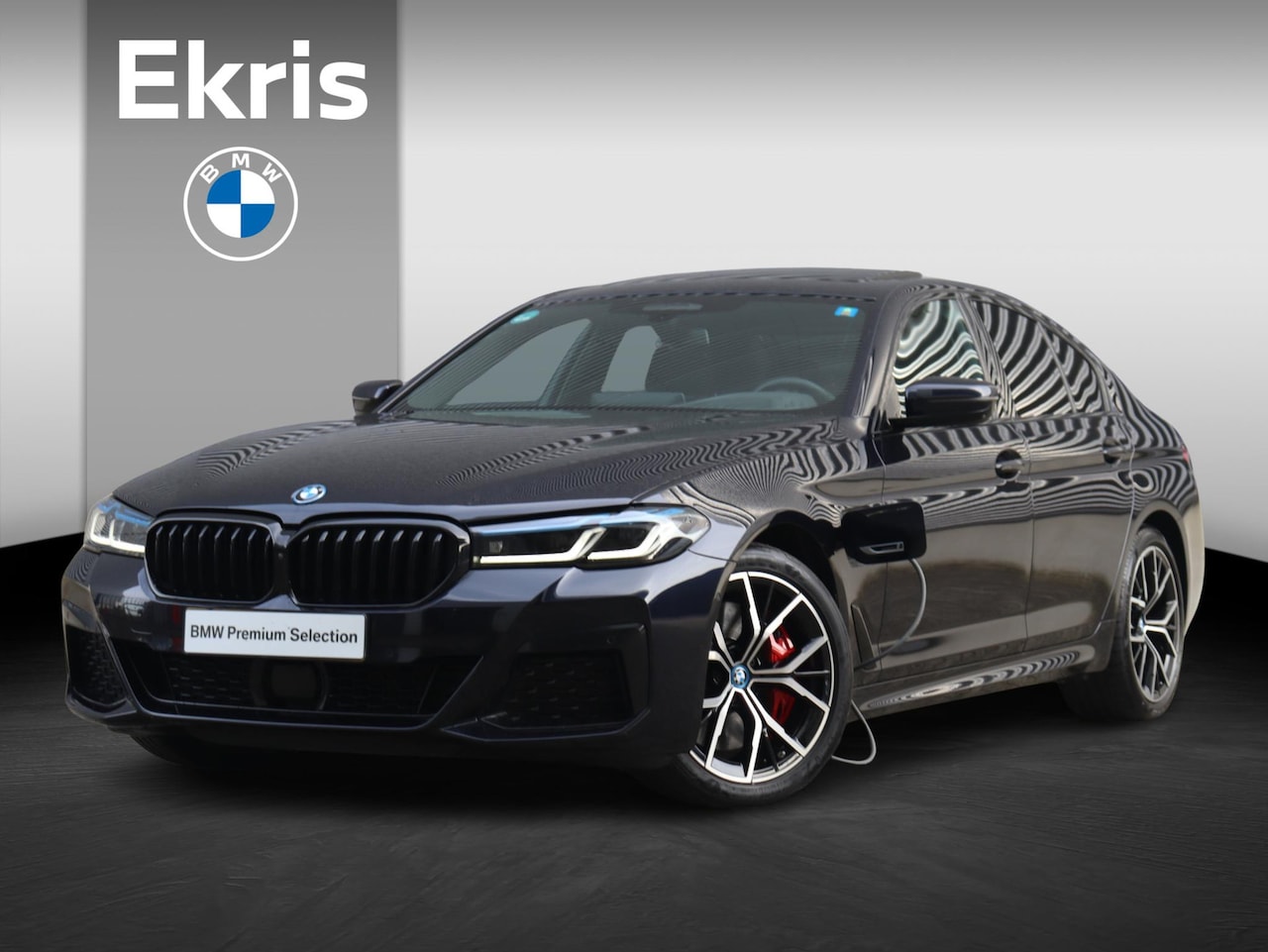BMW 5-serie - 545e xDrive | M Sportpakket Pro | High Executive | Panodak | Bowers & Wilkins | Trekhaak | - AutoWereld.nl