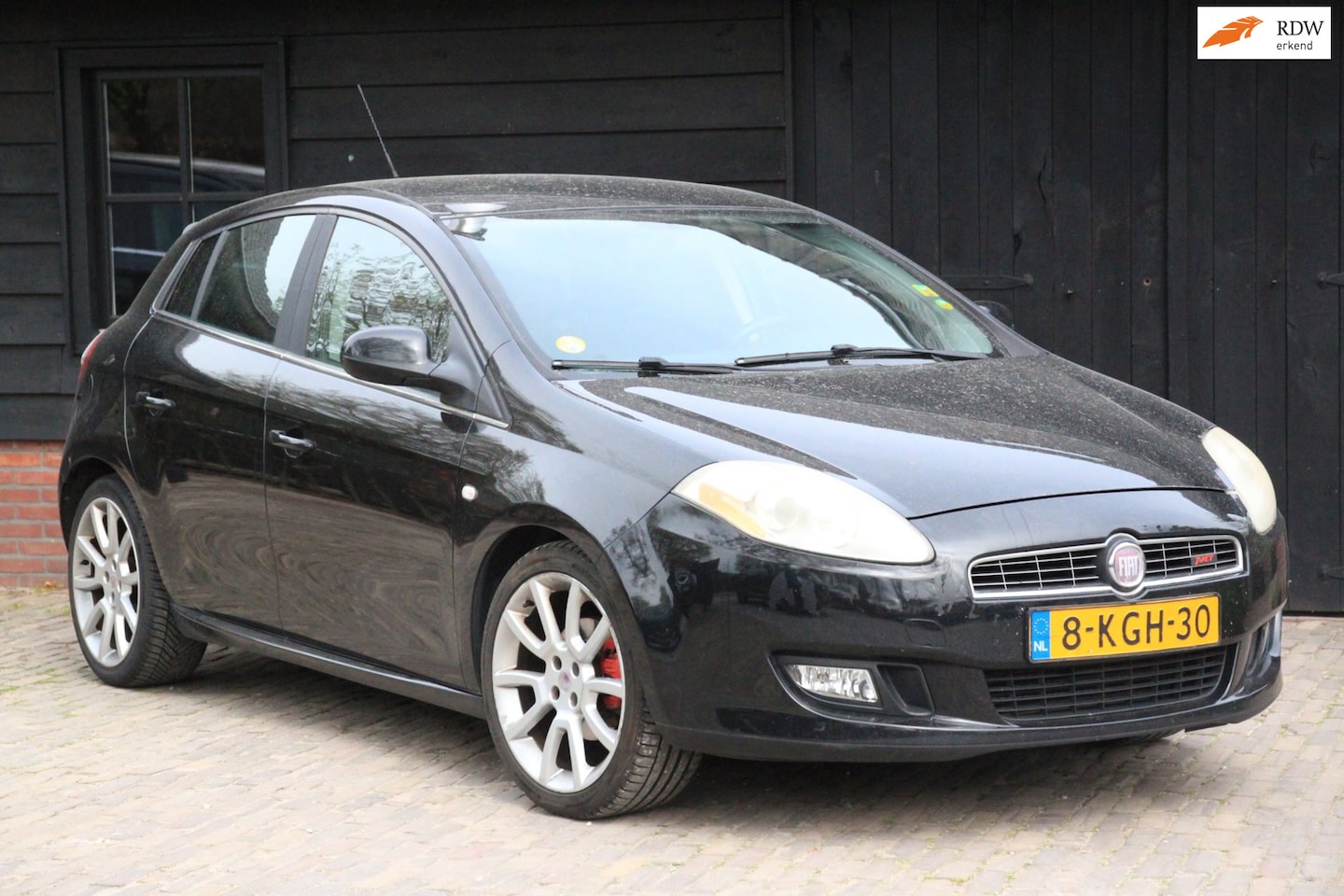 Fiat Bravo - 1.4 T-Jet Dynamic Parkeersensor, 18"inch lmv/Elek-pakket/Apk 03-2027 - AutoWereld.nl