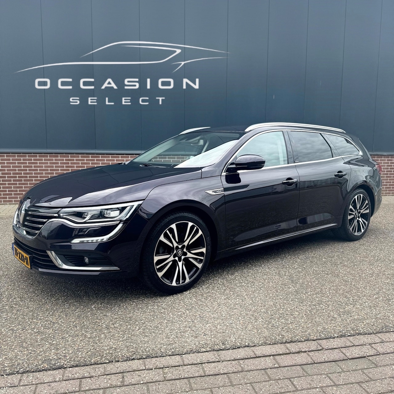 Renault Talisman Estate - 1.6 TCe Initiale Paris | 200 PK | Benzine | Bomvolle opties | Massage | Camera | NL Auto | - AutoWereld.nl