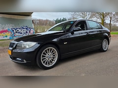 BMW 3-serie - 318i - Lekt olie - Rijdt perfect APK 05-11-2026