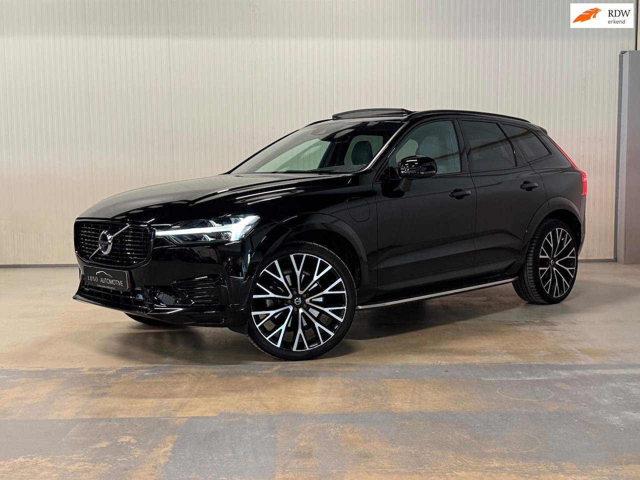 Volvo XC60 - 2.0 Recharge T6 AWD R-Design | PANO | HUD | TREKHAAK | BLACK EDITION | HARMAN KARDON | 360 - AutoWereld.nl