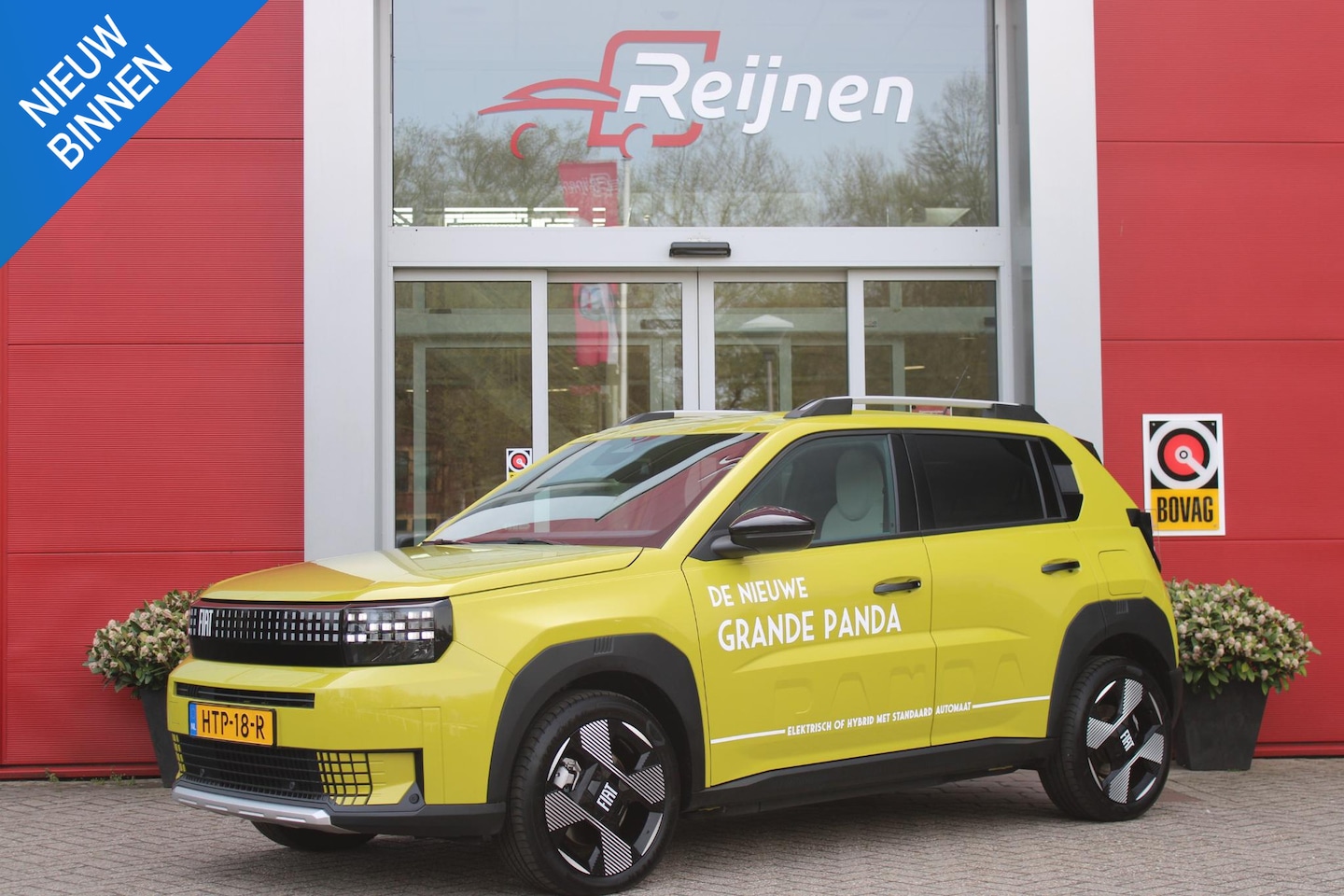 Fiat Grande Panda - LA PRIMA 113PK 11 kW 44 kWh | WINTERPACK: STOEL/STUUR/VOORRUIT VERWARMING | DRAADLOZE APPL - AutoWereld.nl