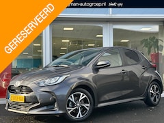 Toyota Yaris - 1.5 Hybrid 115 First Edition | Parkeercamera | Navigatie | Climate control