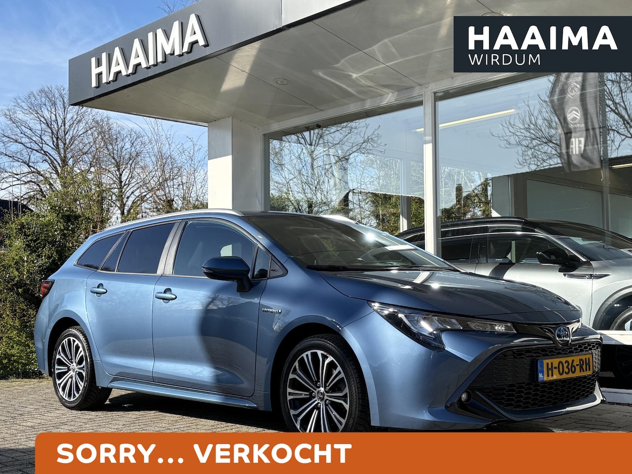 Toyota Corolla Touring Sports - 1.8 Hybrid Dynamic | Dealeronderhouden | Achteruitrijcamera | Keyless | Stoelverwarming - AutoWereld.nl