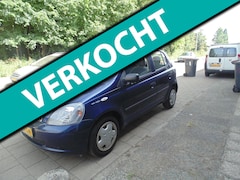 Toyota Yaris - 1.3-16V VVT-i Sol 5 DEURS AUTOMAAT