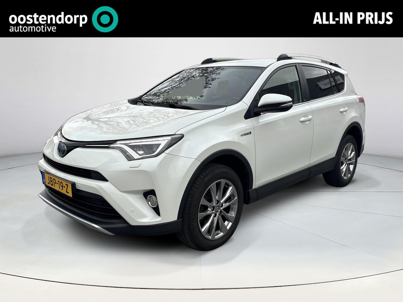 Toyota RAV4 - 2.5 Hybrid Style **APPLE CARPLAY & ANDROID AUTO/ STUURVERWARMING/ TREKHAAK** - AutoWereld.nl