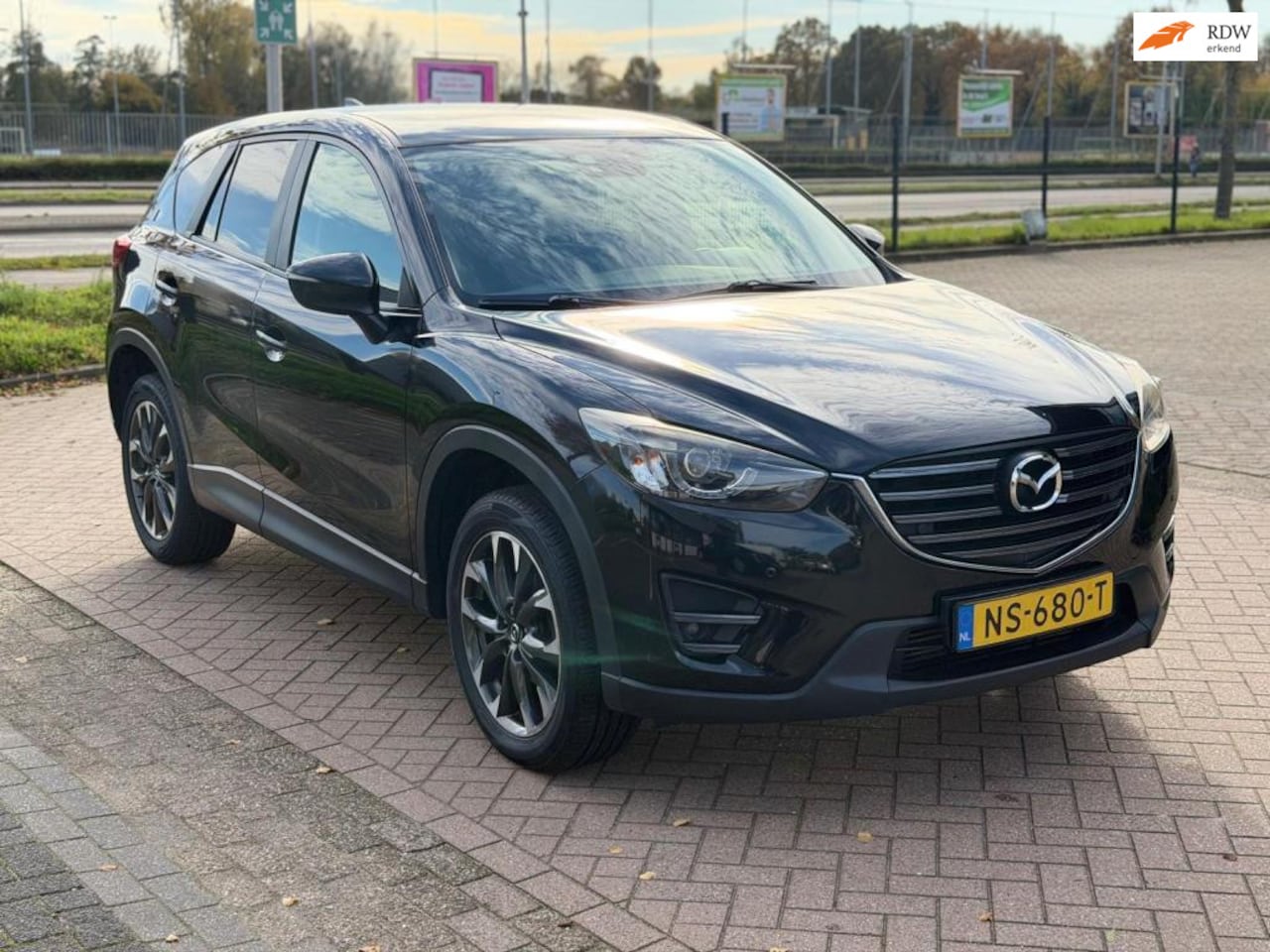 Mazda CX-5 - 2.2d SkyActiv-D 150 Skylease 2WD 2.2d SkyActiv-D 150 Skylease 2WD EXPORT PRIJS - AutoWereld.nl