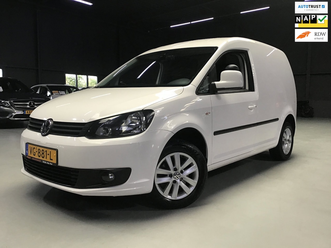 Volkswagen Caddy - 1.6 TDI I Automaat I 3e Eigen I AIrco I Cruise I Park. sens I 15inch I Apk 1-27 I Elec Ram - AutoWereld.nl