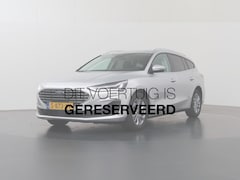 Ford Focus Wagon - 1.0 EcoBoost Hybrid Titanium | Navigatie | Climate Control | Cruise Control | Parkeersenso