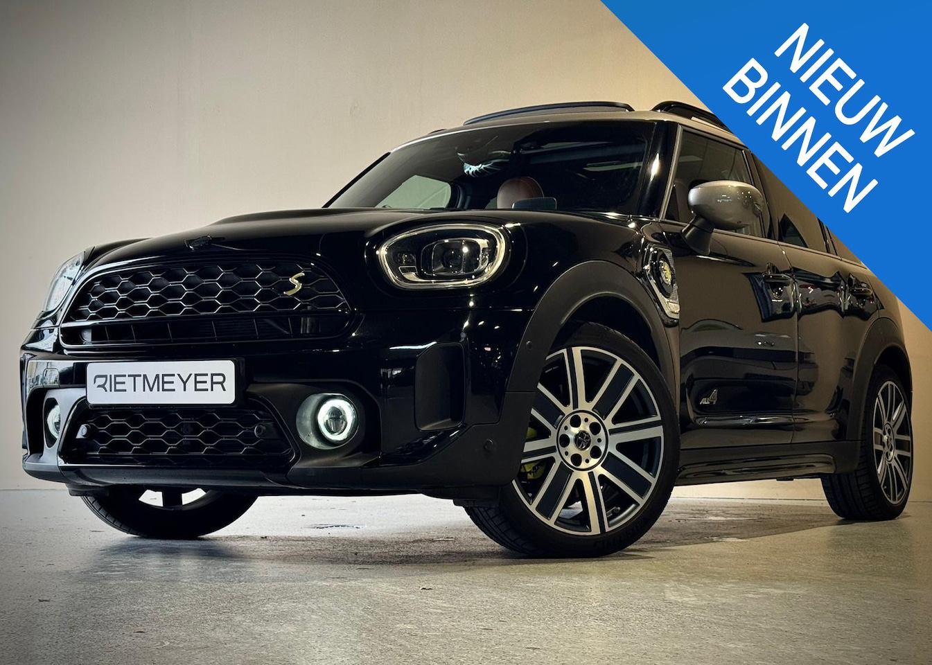 MINI Countryman - Mini 1.5 Cooper S E ALL4 Essential |Pano |HUD |Memory |Keyless |Stoelverw. |Camera - AutoWereld.nl