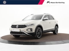 Volkswagen T-Roc - 1.5 TSI 150pk DSG Life · Trekhaak · Stoelverwarming · Apple/Android Car Play · Navigatie ·