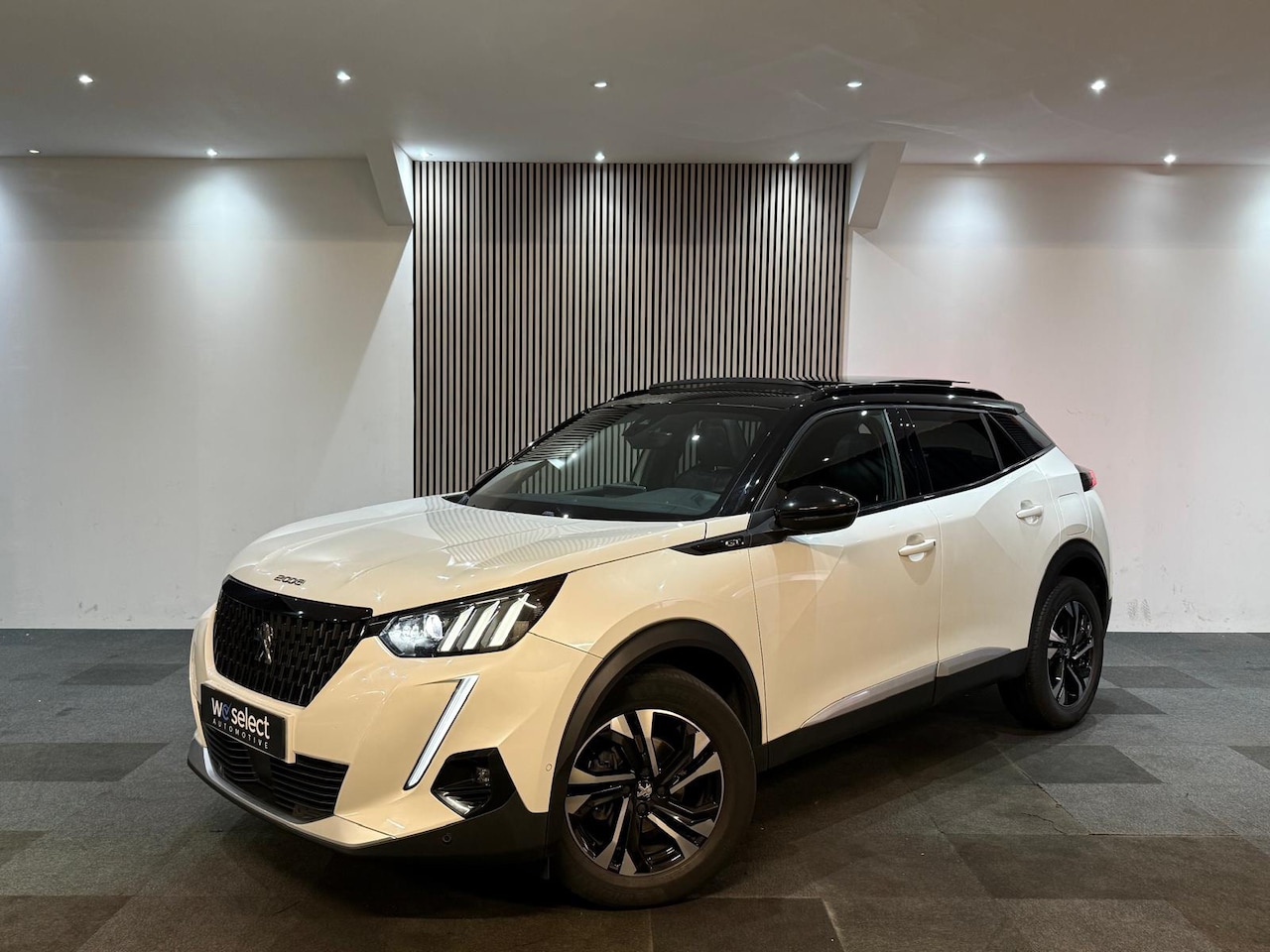 Peugeot 2008 - 1.2 PureTech GT Pano l 3D Cockpit l Camera l Carplay l Led l Cruise - AutoWereld.nl