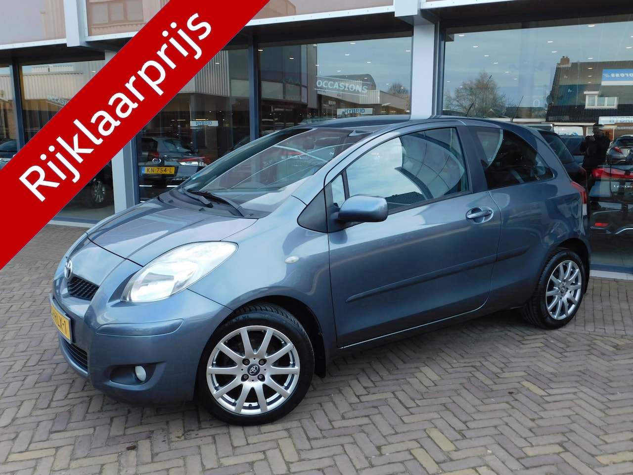 Toyota Yaris - 1.3 VVT-i Aspiration 1.3 VVTi Aspiration - AutoWereld.nl