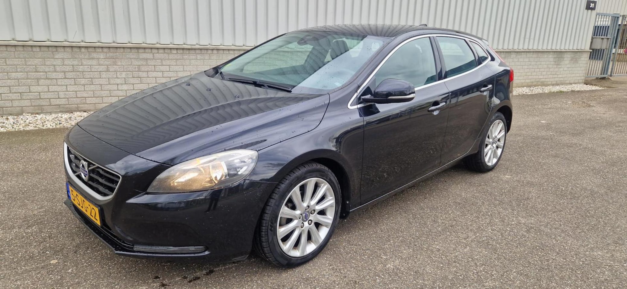 Volvo V40 - 1.6 D2 Summum 1.6 D2 Summum - AutoWereld.nl