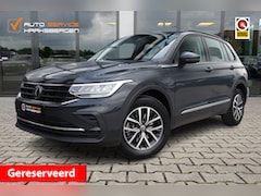 Volkswagen Tiguan - 1.4 TSI eHybrid Life | ACC | Trekhaak | Winter Pakket |