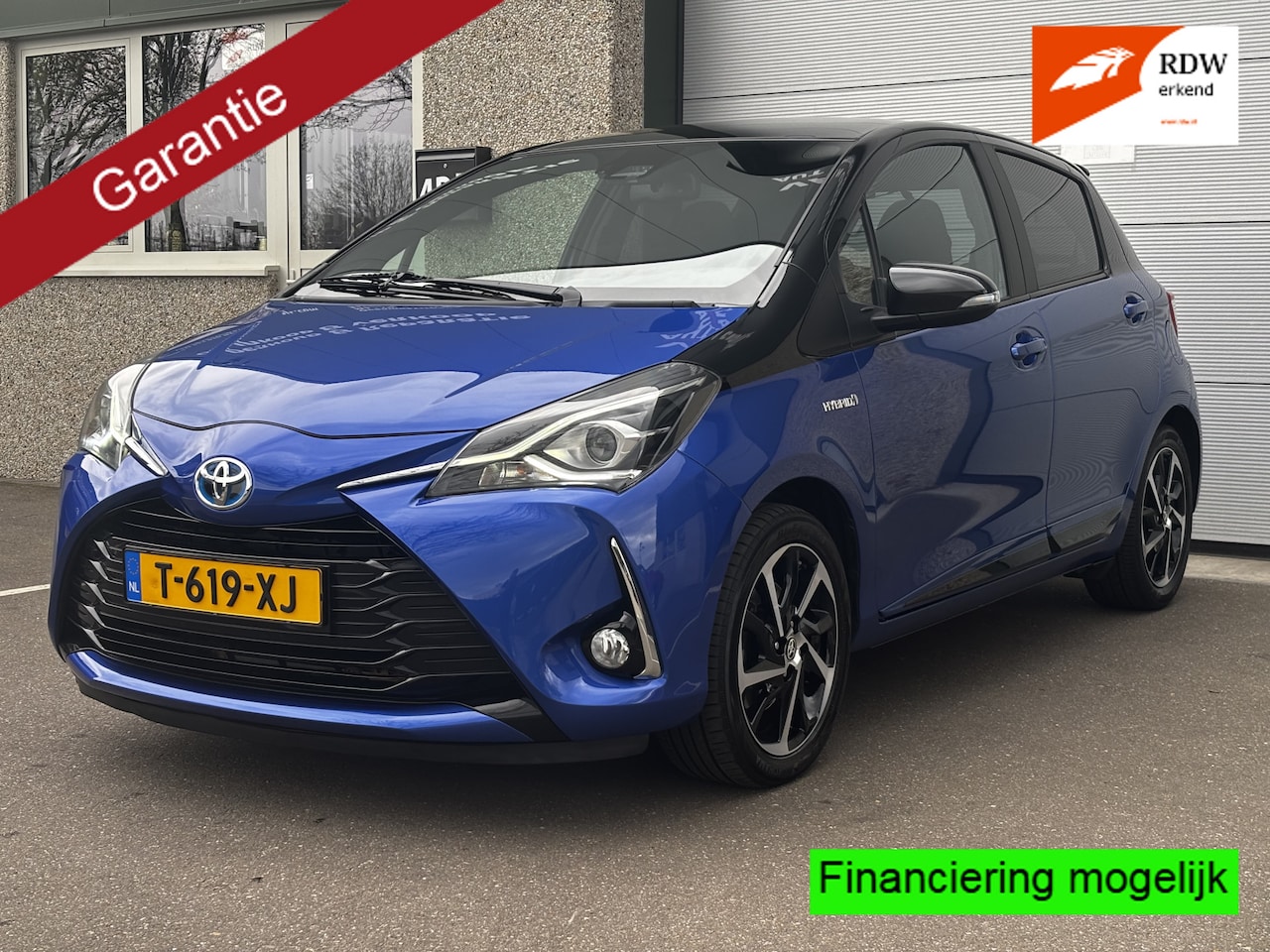 Toyota Yaris - 1.5 Hybrid Ex Keyless Pano Camera Navi Clima Led Bi-Tune - AutoWereld.nl