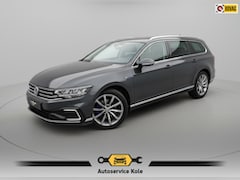 Volkswagen Passat Variant - 1.4 TSI PHEV GTE * Virtual Cockpit * 18 Inch Velgen * Travel Assist * Navigatie Pro